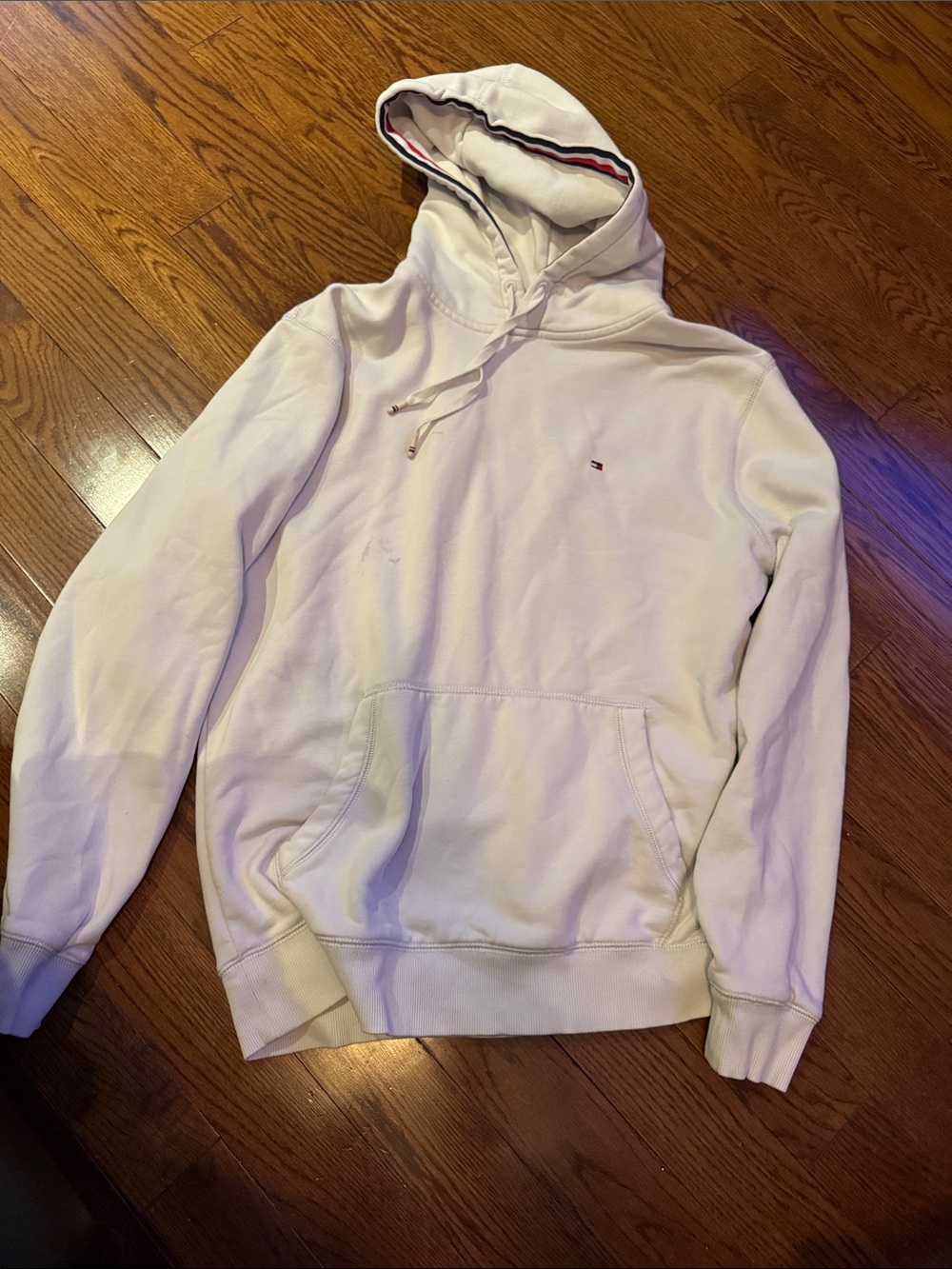 Tommy Hilfiger White Crewneck Hoodie with Signature Flag and Trim - Picture 3 of 8